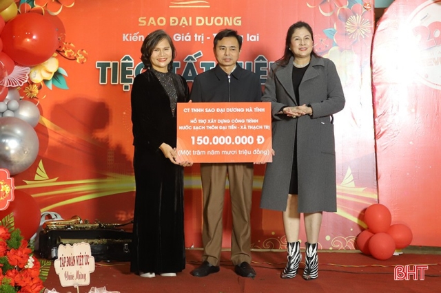 CÔNG TY TNHH SAO ĐẠI DƯƠNG HỖ TRỢ 150 TRIỆU ĐỒNG XÂY DỰNG CÔNG TRÌNH NƯỚC SẠCH CHO THÔN ĐẠI TIẾN XÃ THẠCH TRỊ VÀ TRAO QUÀ TẾT CHO NGƯỜI NGHÈO